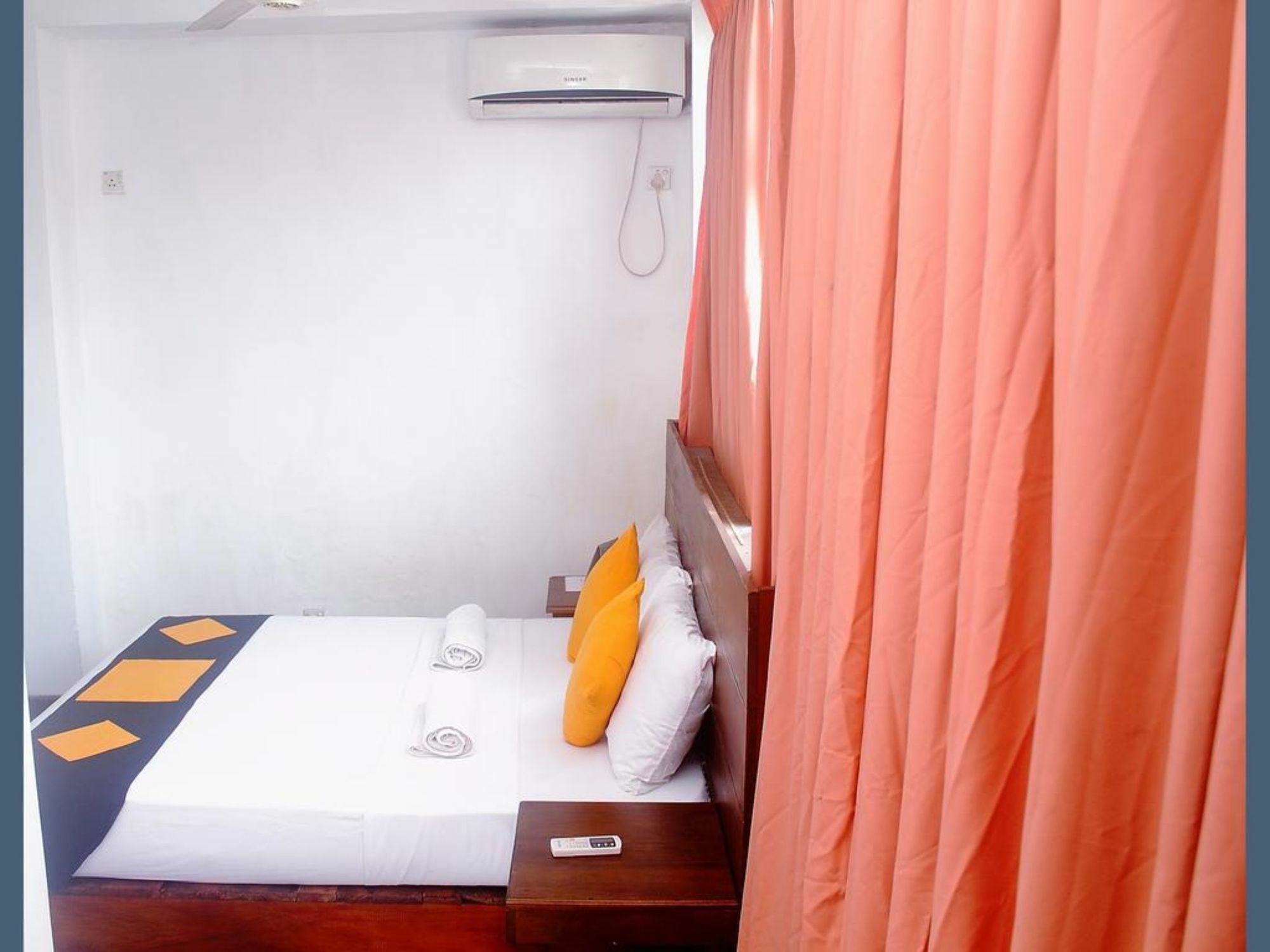256 Townhouse Rest Hotell Kandy Eksteriør bilde